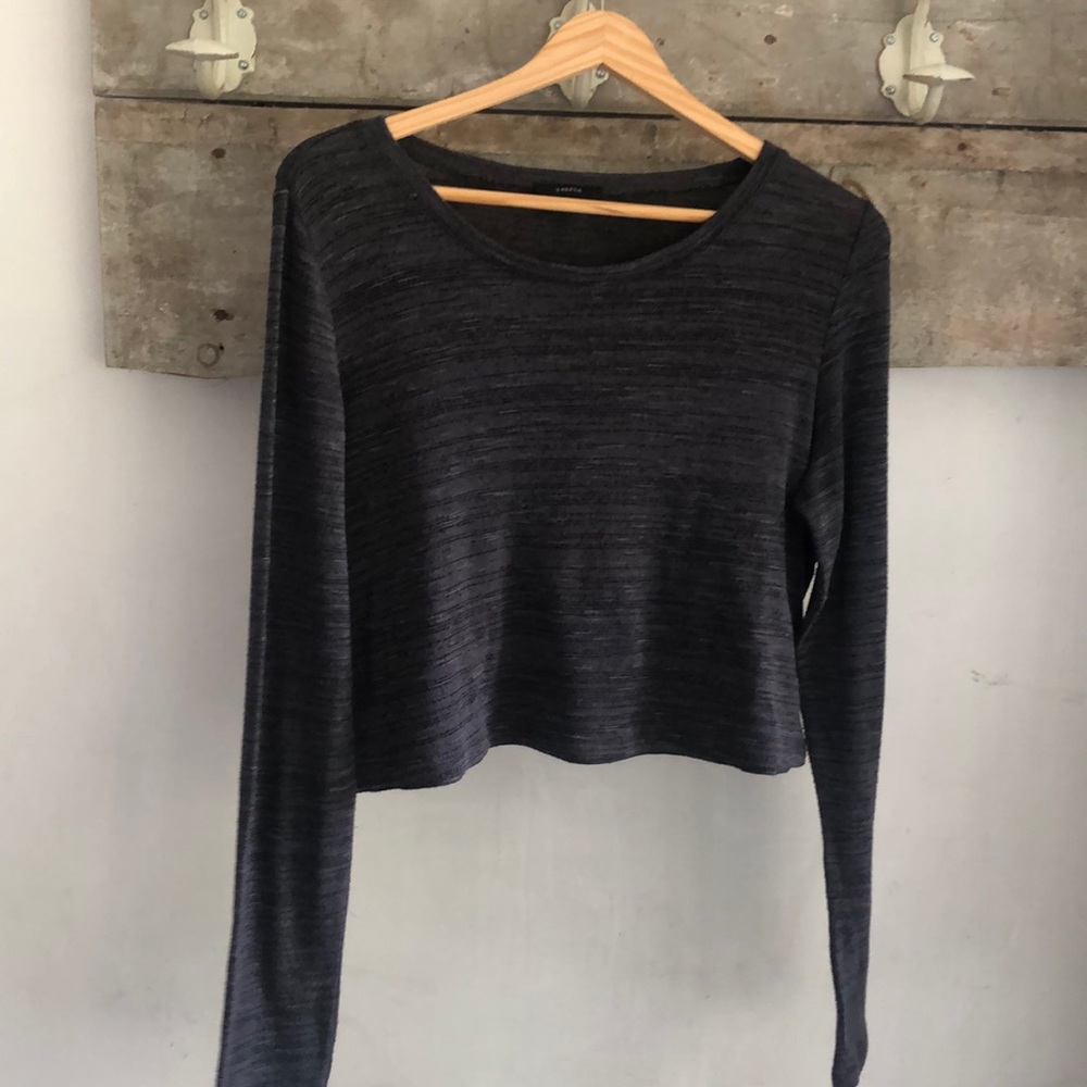 Cropped gauze sweater